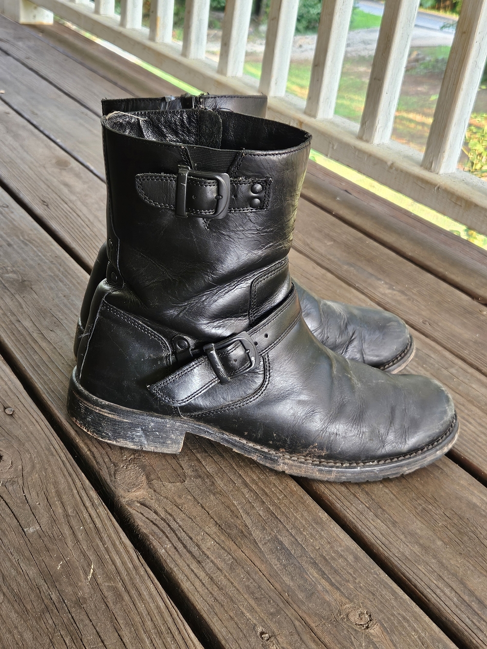 No Brand Men's Black Leather Engineer Boots with Buckle Detail Vintage Size 11